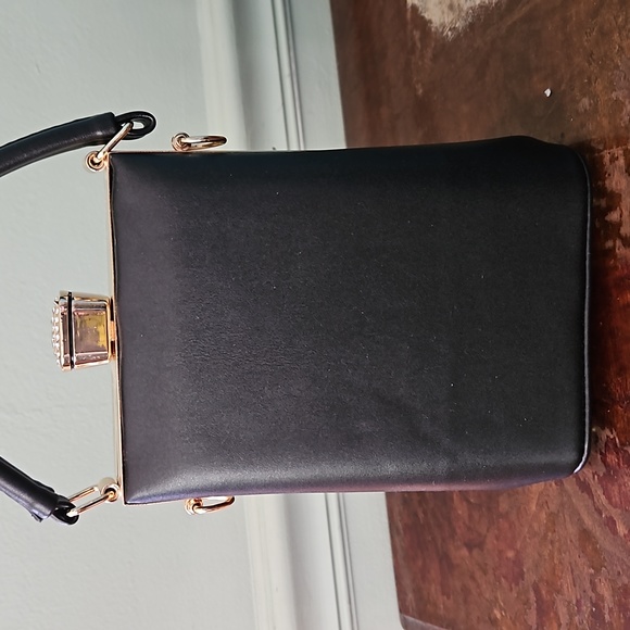 FASHION HANDBAG - Picture 5 of 13